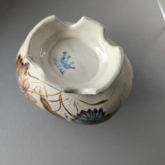 Royal Porcelain‎ Vase Ceramic Antique Hand Painted Floral Bird Gold Gilding Oval